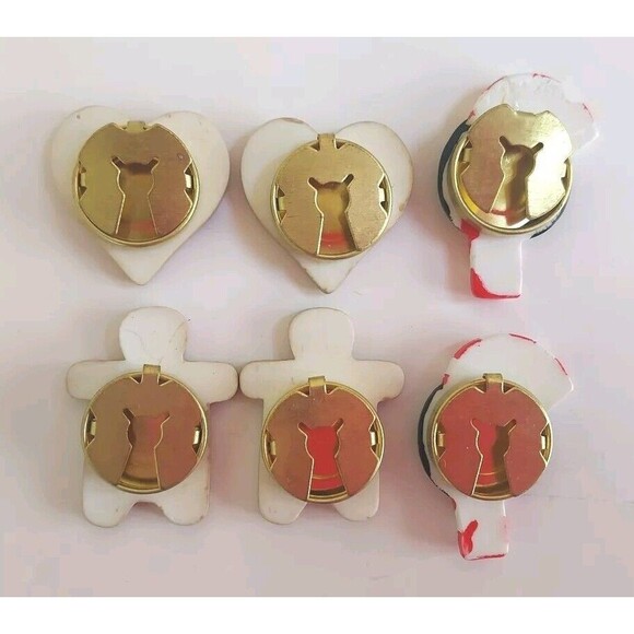 New! Set Of 6 Christmas Themed Resin & Metal Button Covers - Picture 5 of 5